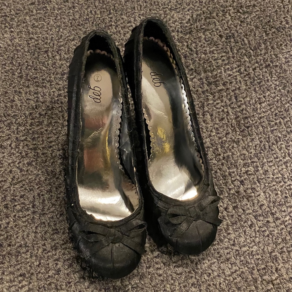 DEB heels size 7